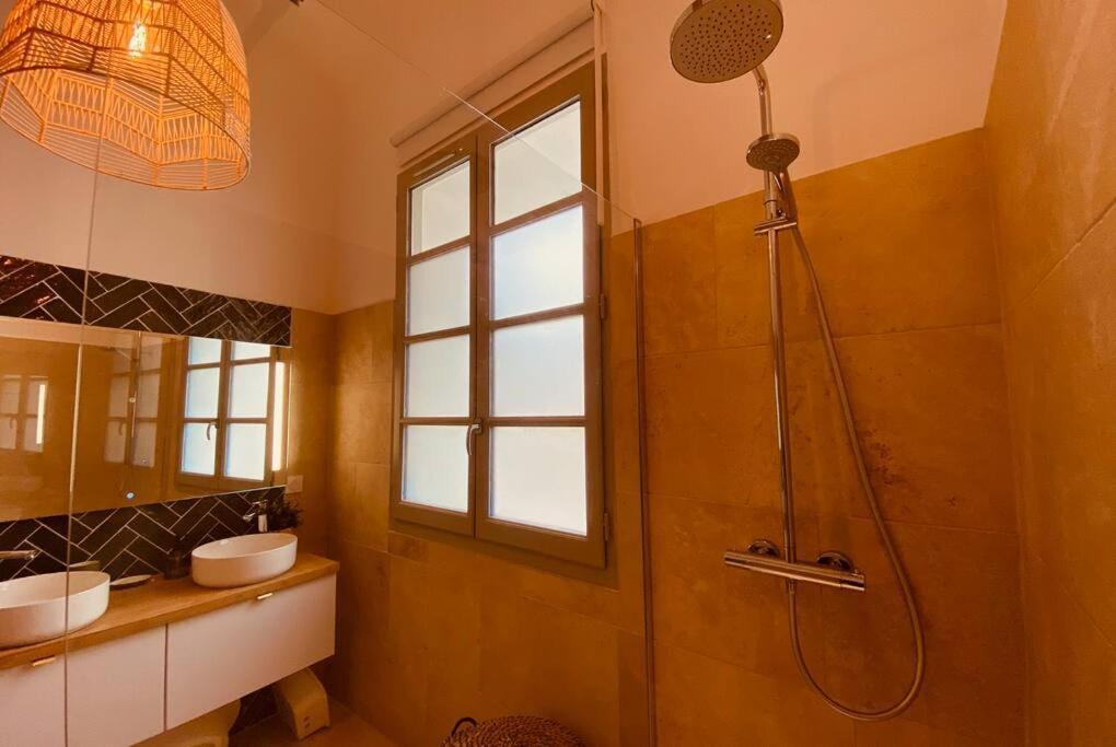 Villa Terra Nostra - Townhouse - Swimming Pool Nîmes Esterno foto